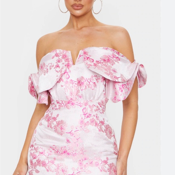 Pink mini dress - Picture 2 of 3